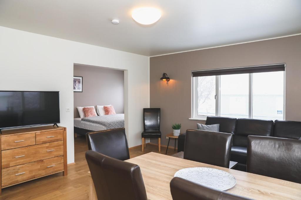 E18 Apartments room 1