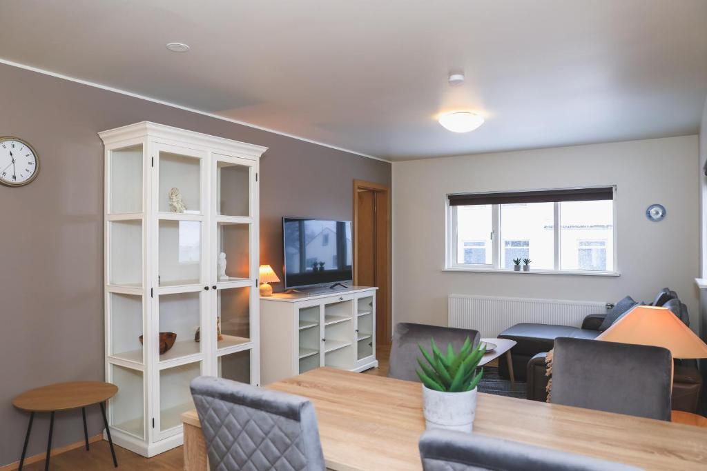 E18 Apartments room 3