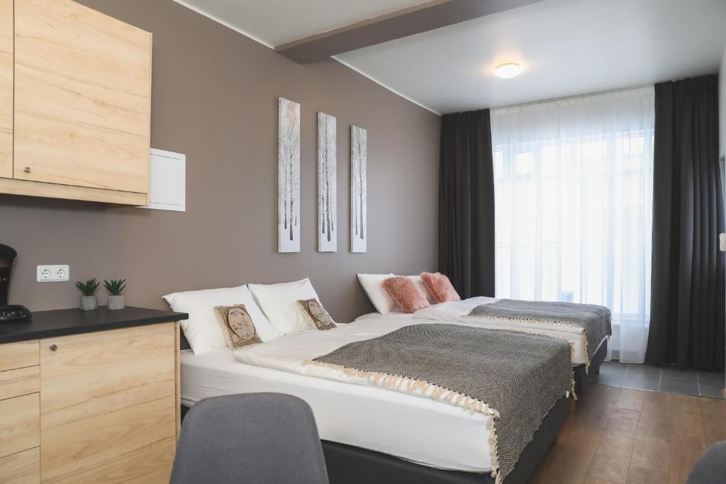 E18 Apartments room 5